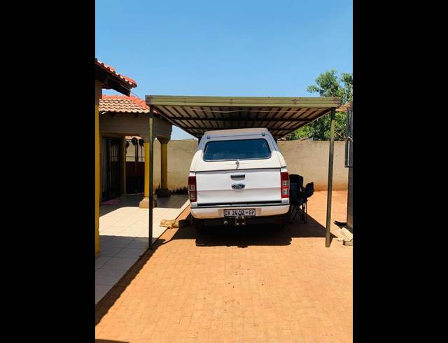 2 BEDROOM HOUSE FOR SALE IN VILLA LIZA